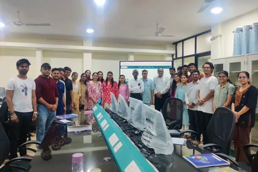 Delivery and demonstration of SilicoXplore, Rashtrasant Tukadoji Maharaj Nagpur University, Nagpur